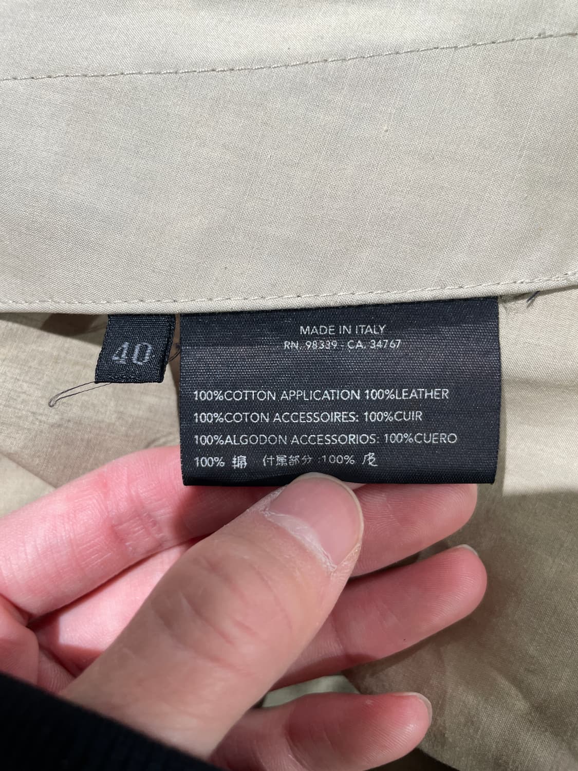 프라다 블랙 히든 스냅버튼 왁스 씬 코트 상품이미지8