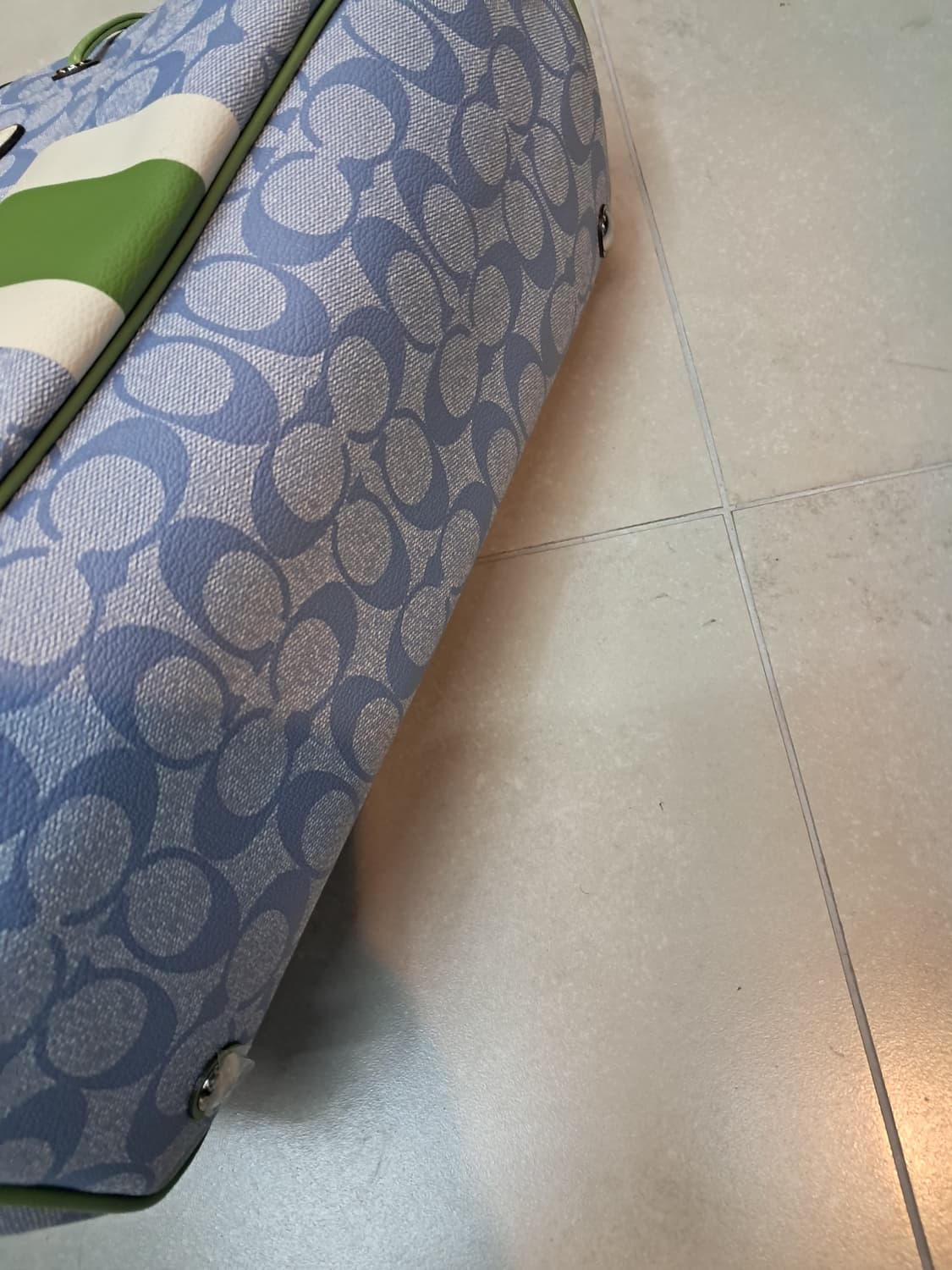 코치 시그니처 연보라 라임 토트백( 새상품) 상품이미지4