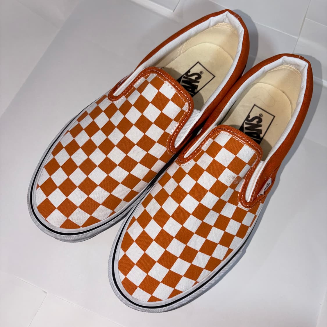 반스 오렌지 체크 250-2번 착용 상품이미지1