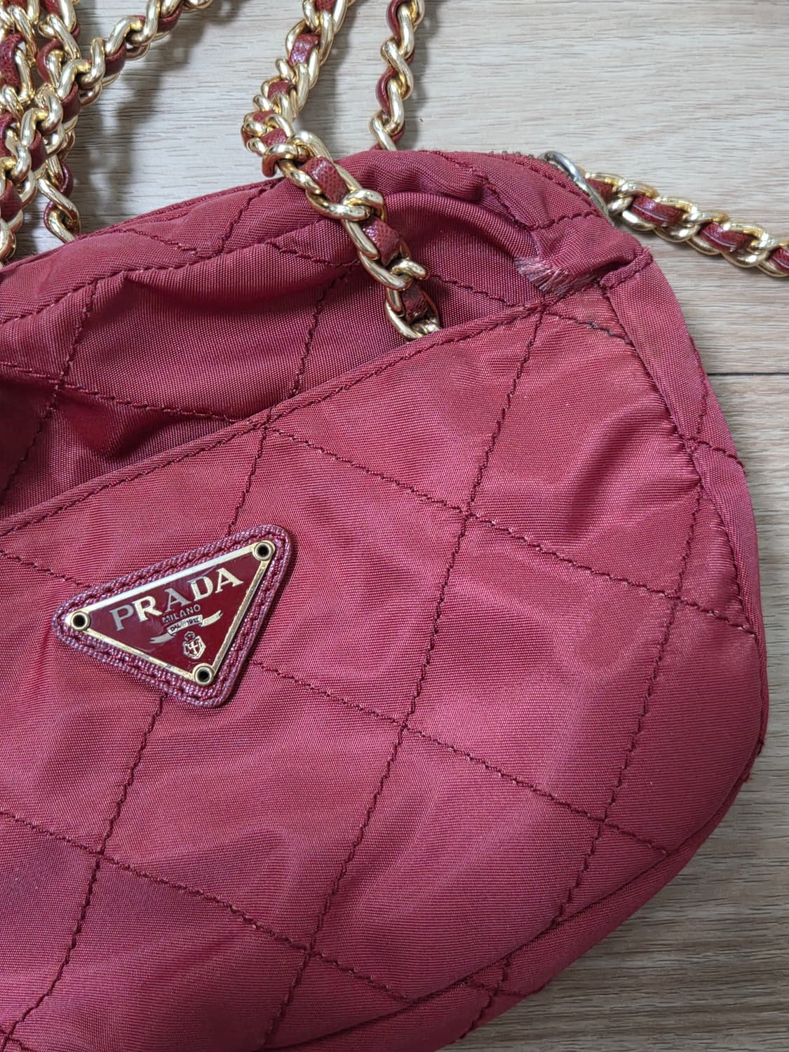 프라다 레드 나일론 퀼팅 체인 미니백(정품 빈티지) 상품이미지4