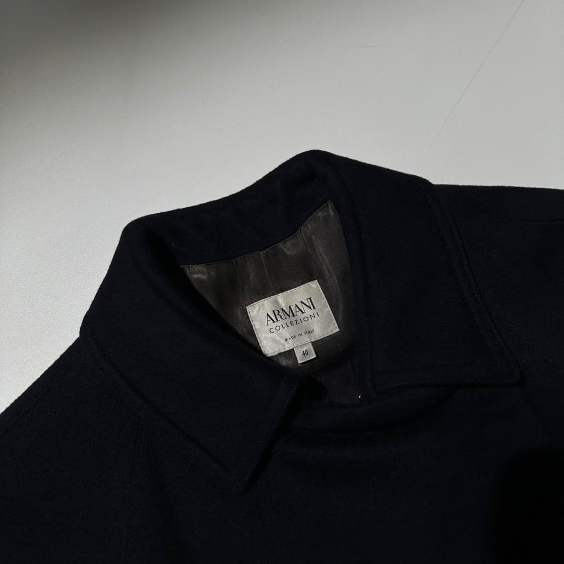 아르마니 꼴레지오니 캐시미어 100% 히든버튼 로브 더블 코트 네이비 상품이미지4