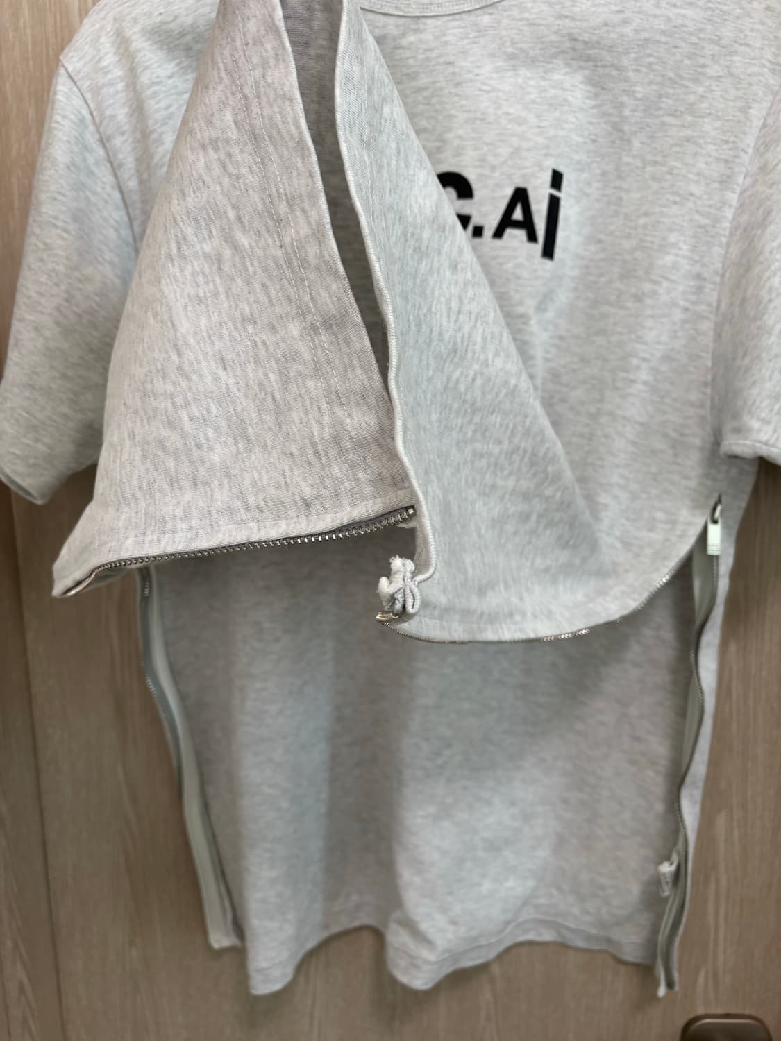 APC Sacai 콜라보 사이드집업 반팔티M/멜란지 상품이미지4