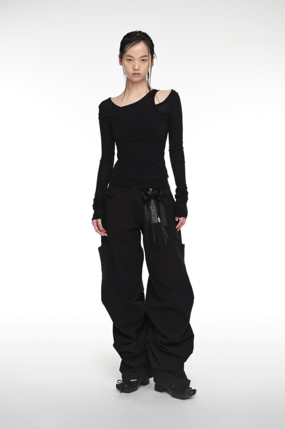 나체 핀턱 와이드 팬츠(UNISEX) 블랙 상품이미지1