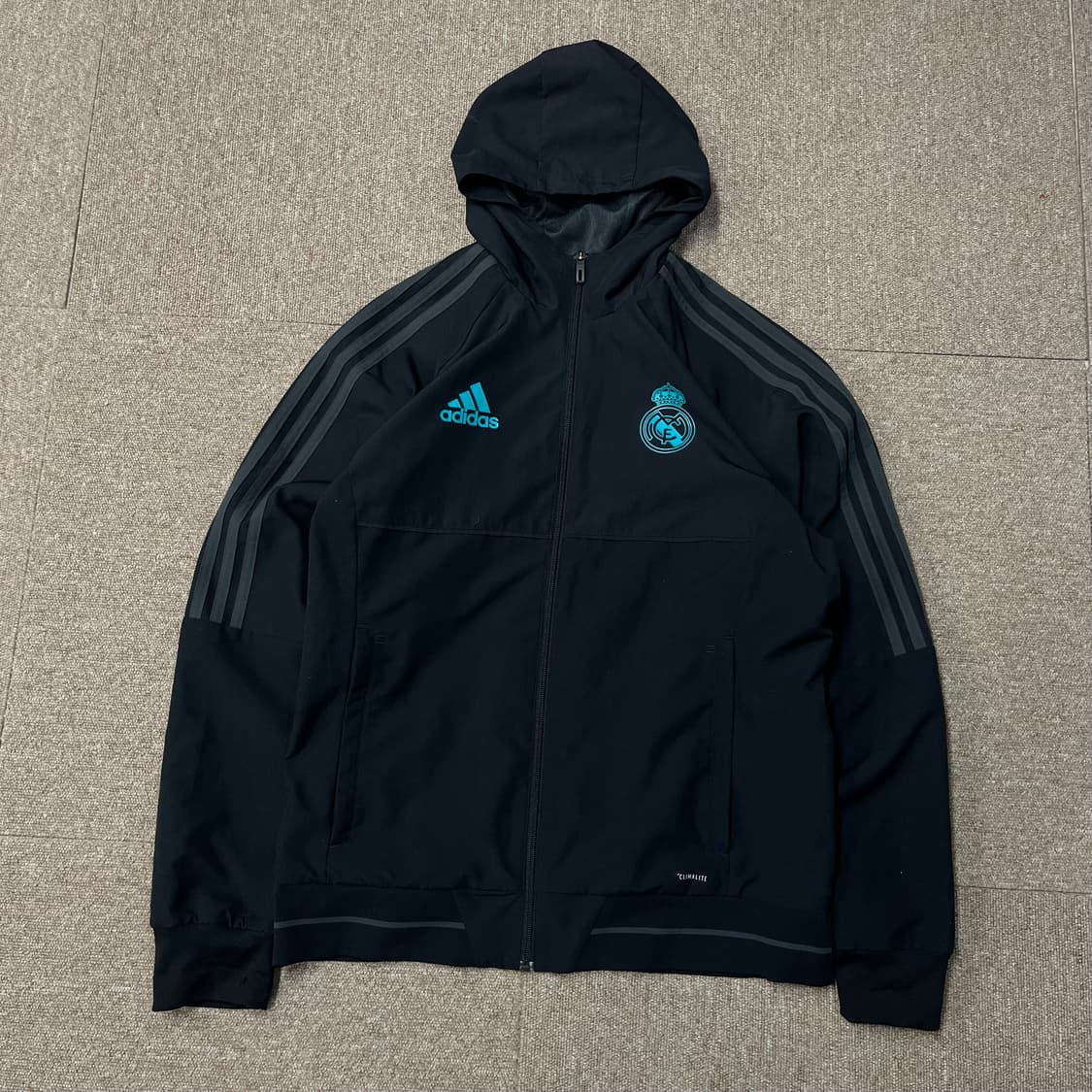 아디다스 레알 마드리드 바람막이 상품이미지2