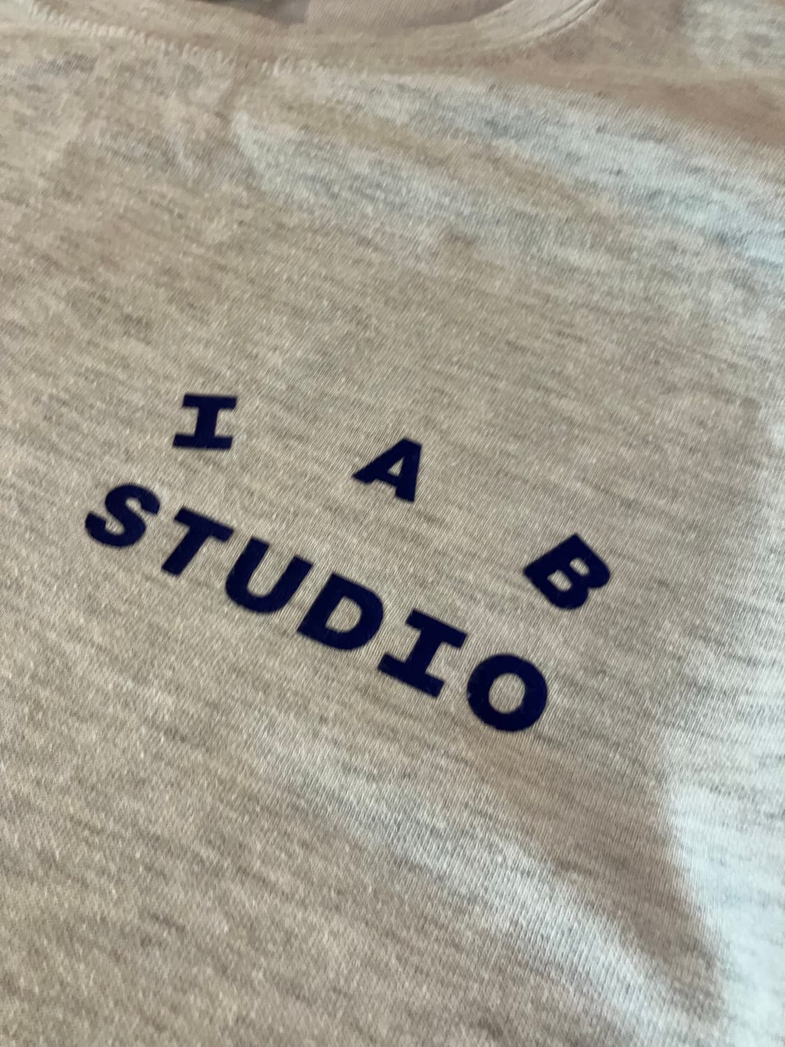 아이앱 스튜디오 롱슬리브 라이트 그레이 상품이미지6