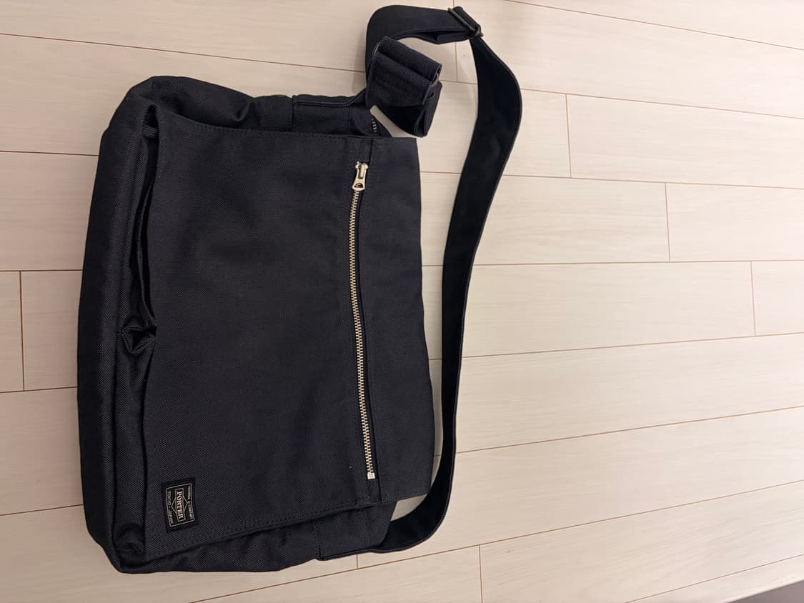 요시다포터 스모키 크로스백 (네이비) 상품이미지1