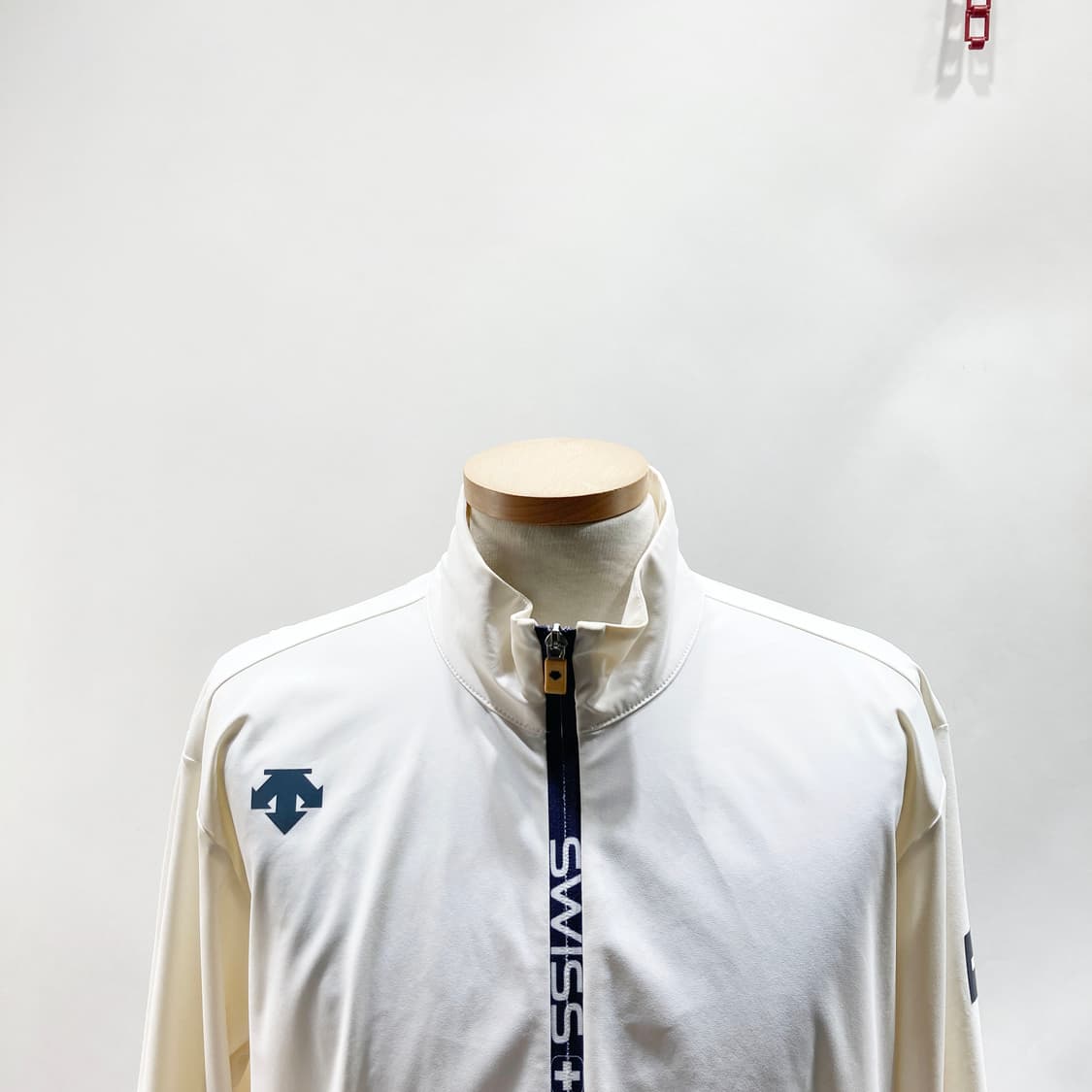 데상트 남성스포츠집업 스판 L 진스센스 상품이미지2