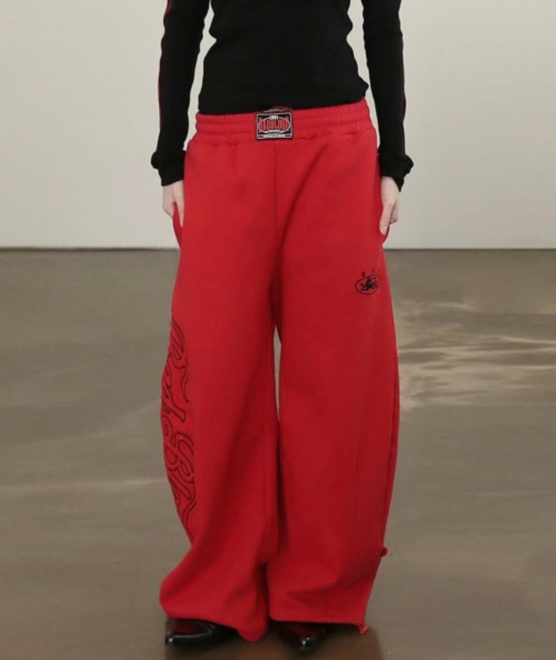 [거의새상품] 배드블러드 미스틱 캡슐 후드집업/팬츠 셋업(현재품절) 상품이미지4