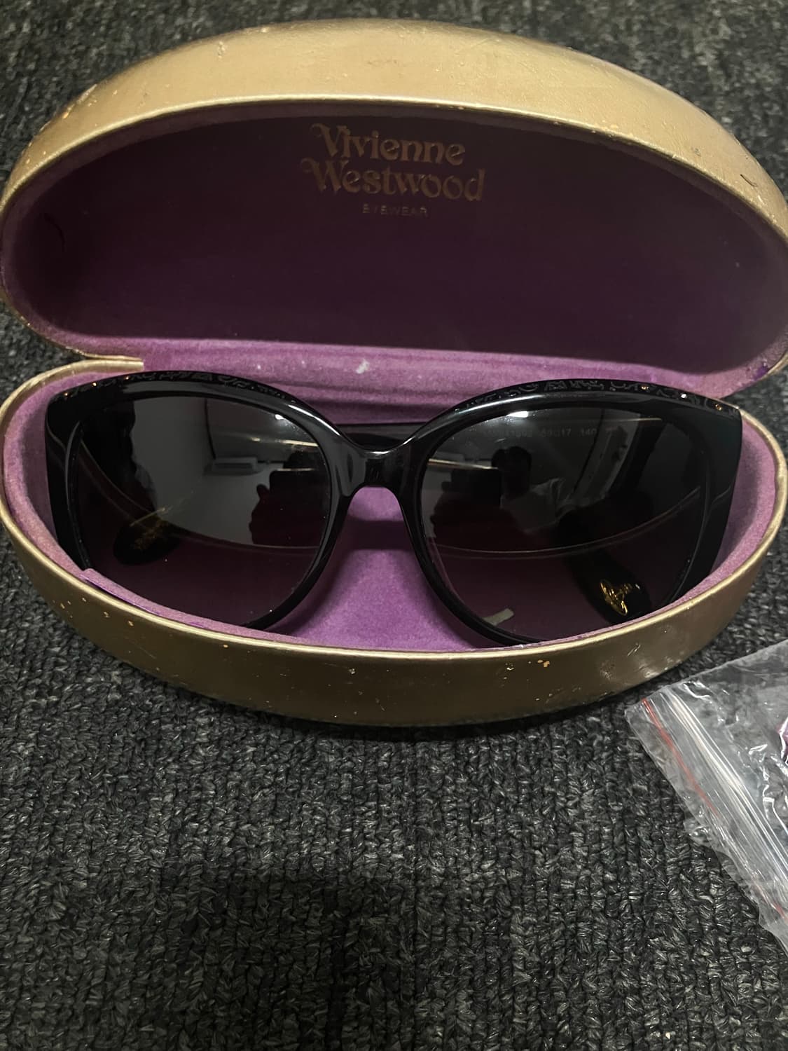 비비안웨스트우드 선글라스 블랙 상품이미지3