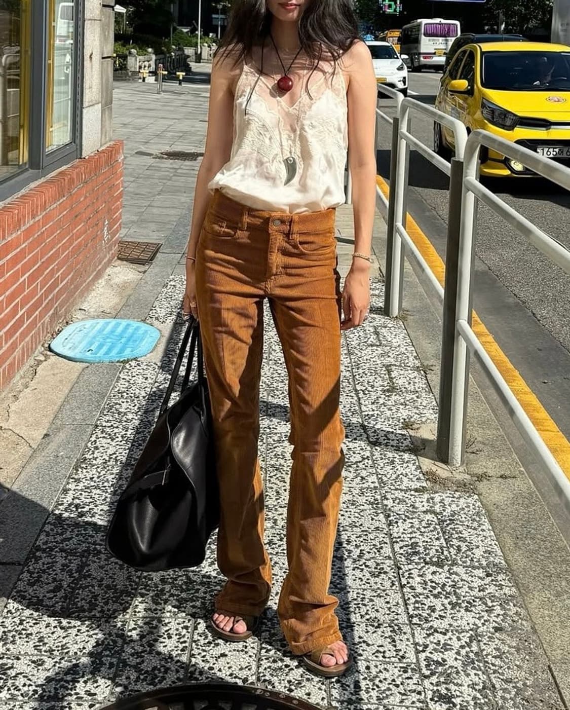 자라 플레어 코듀로이 팬츠 상품이미지2