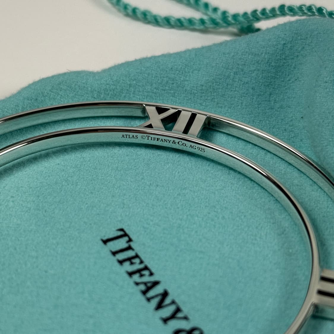 티파니앤코 아틀라스 플랫 뱅글 팔찌 상품이미지3