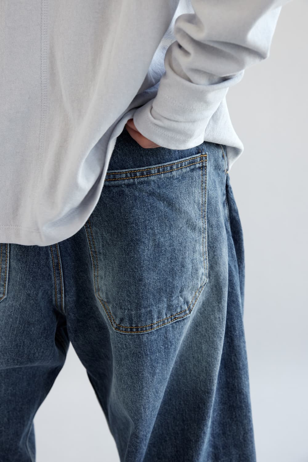 [3] 해칭룸 와이드 커브드 진 워시드 블루 상품이미지3