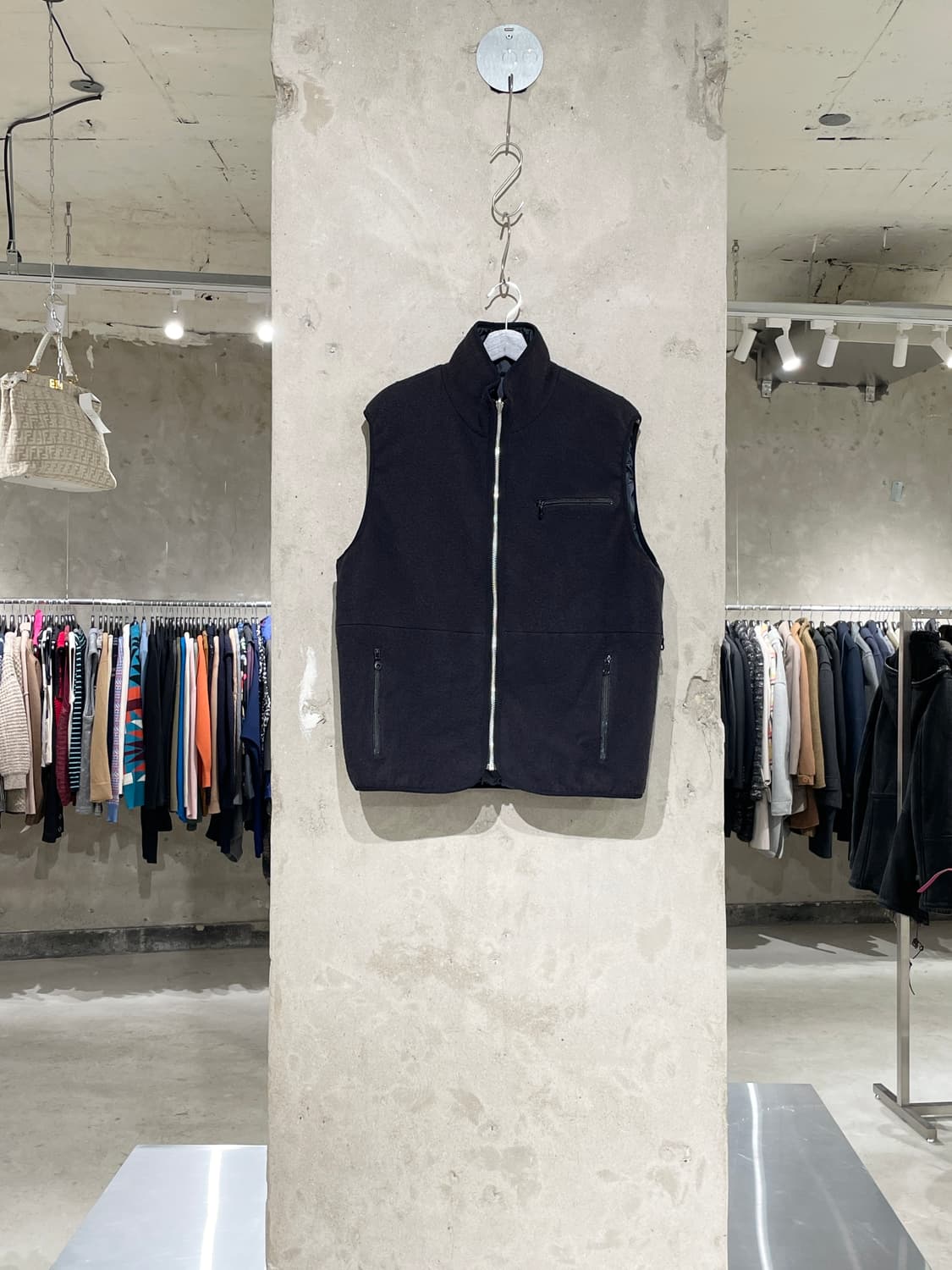 브라운야드 네이비 카센티노 리버시블 베스트  상품이미지1