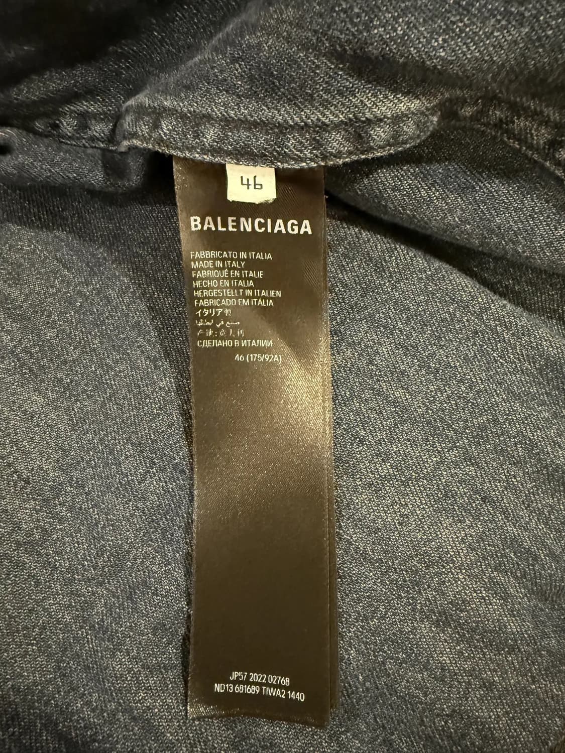 칸예와 샤이가 입은 발렌시아가 패딩 데님자켓 흑청 상품이미지6