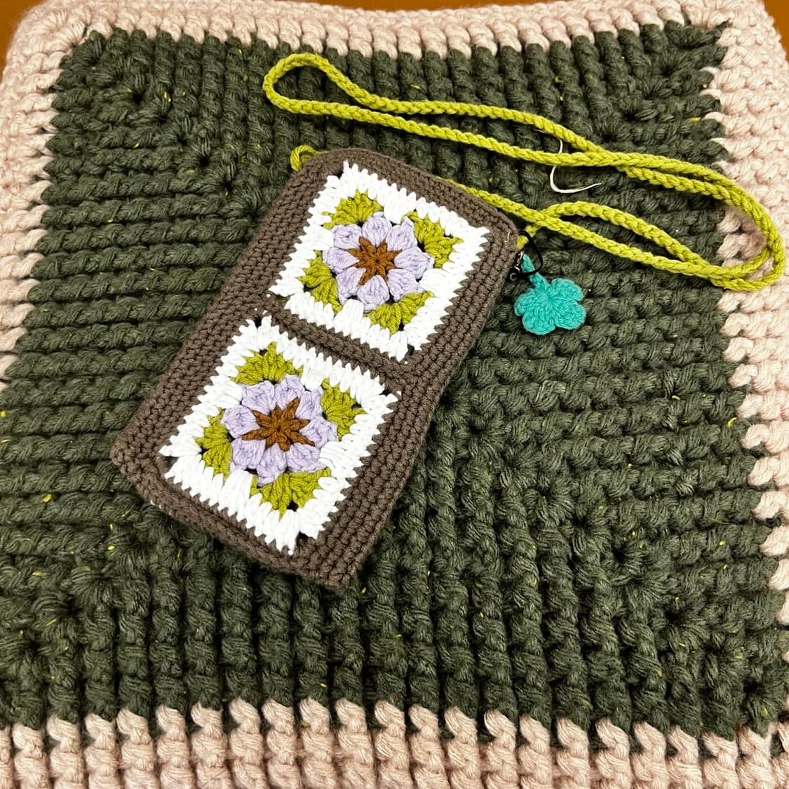 빈티지 코지 모리 플라워 뜨개 클로버 키링 니트 미니 크로스백 K0161 상품이미지3