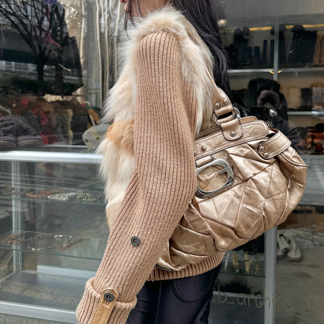 00s 빈티지 게스 골드 메탈 가방 상품이미지1