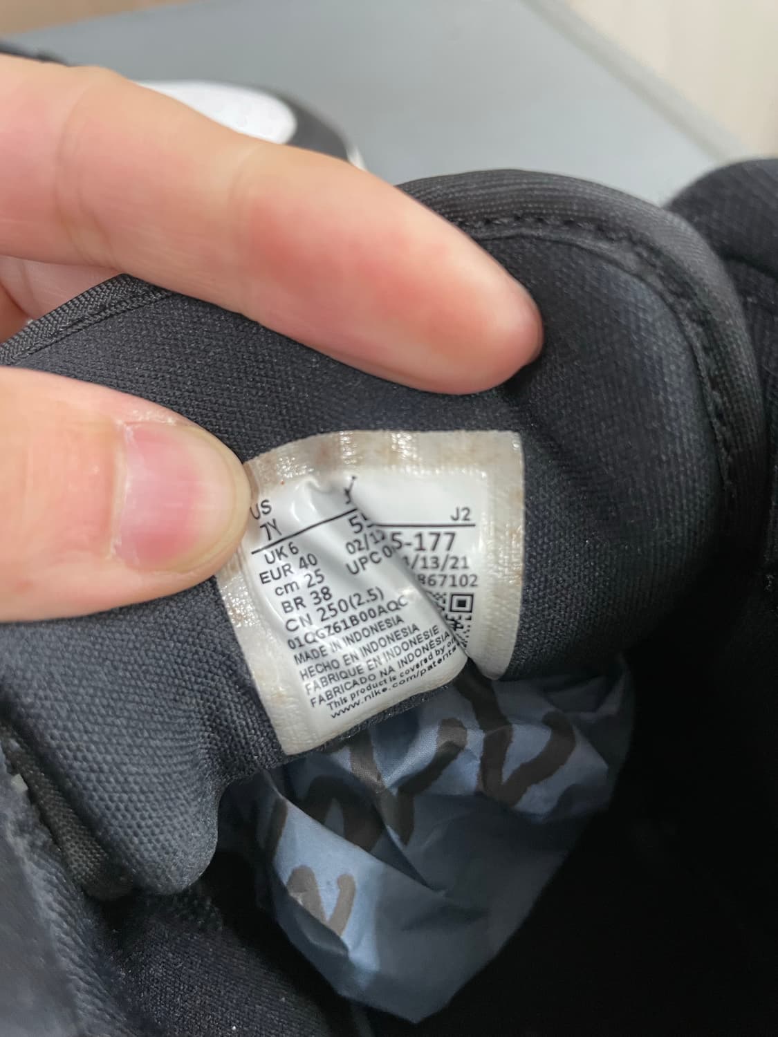 나이키 에어 조던 1 미드 폴른 250 상품이미지7