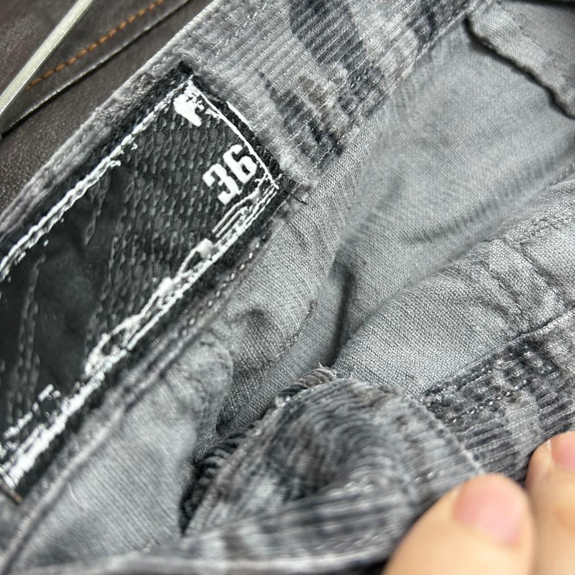 오클리 그레이 타이거 카모 코듀로이 팬츠 상품이미지7