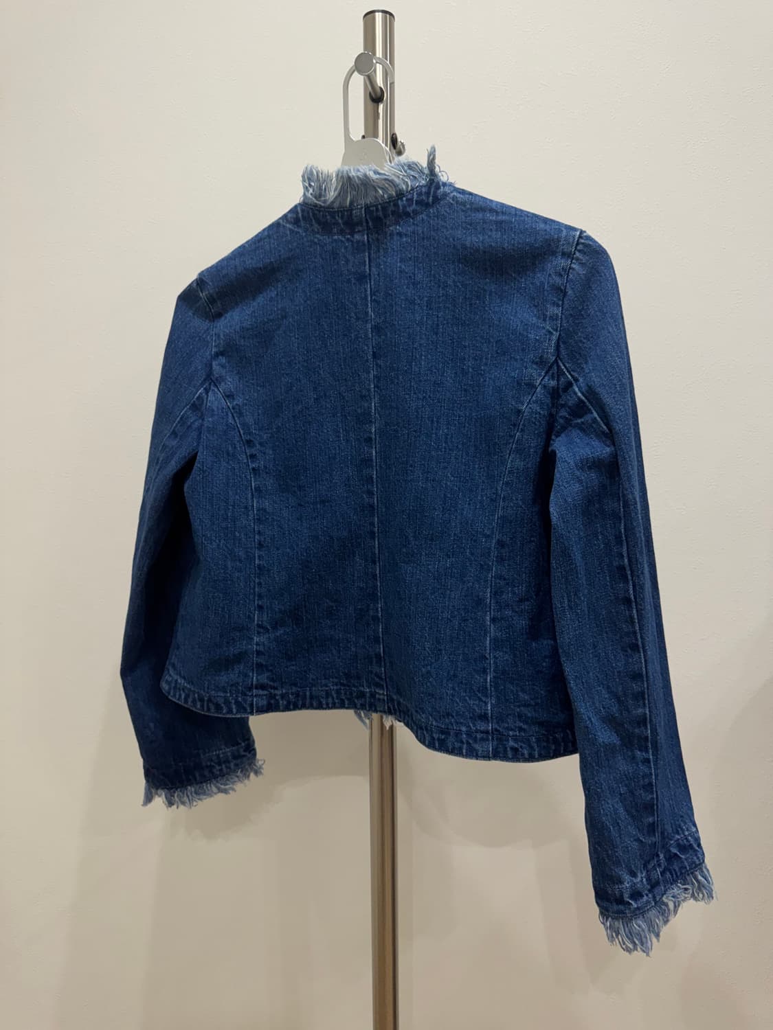 캐피탈 오픈 카라 데님 크롭 자켓 상품이미지6