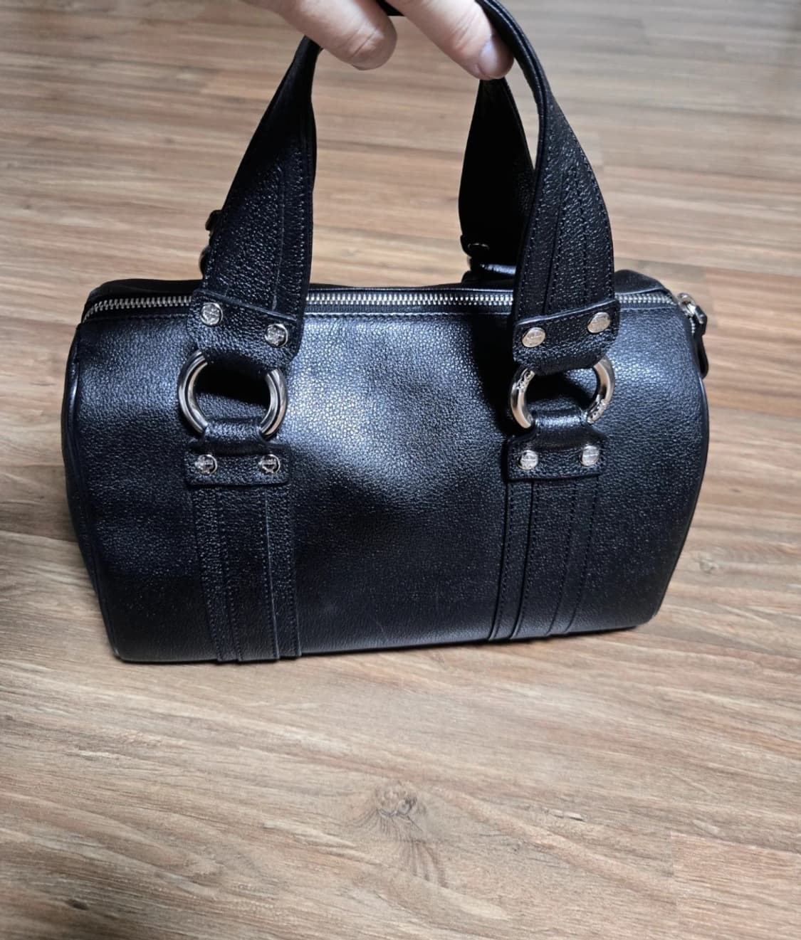 MCM 블랙 가죽 은장 보스턴백 토트백 [정품] 상품이미지3