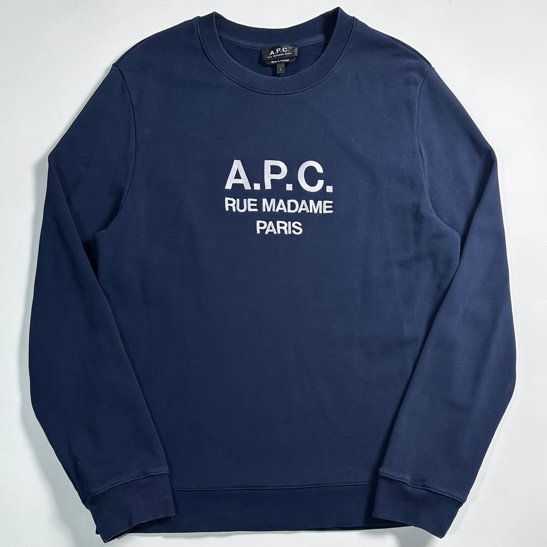 APC 아페쎄 로고 네이비 맨투맨 상품이미지1