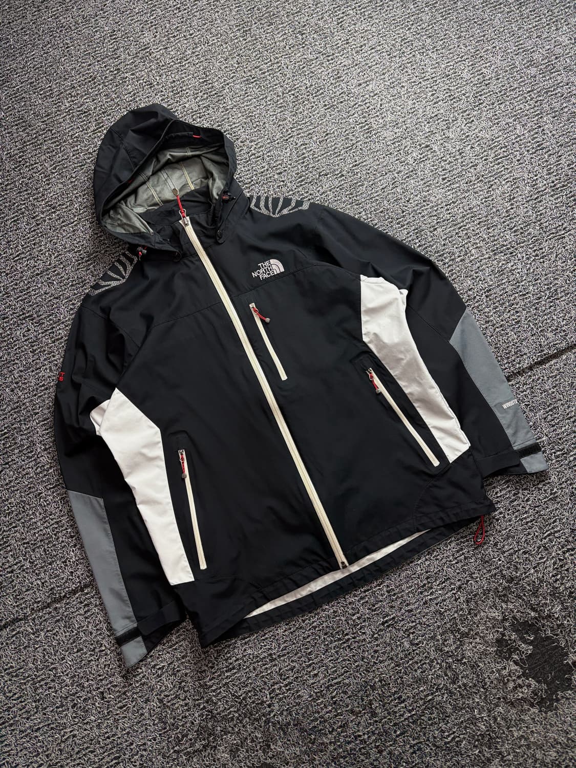 노스페이스 윈드스토퍼 고프코어 배색 바람막이 3202 상품이미지1