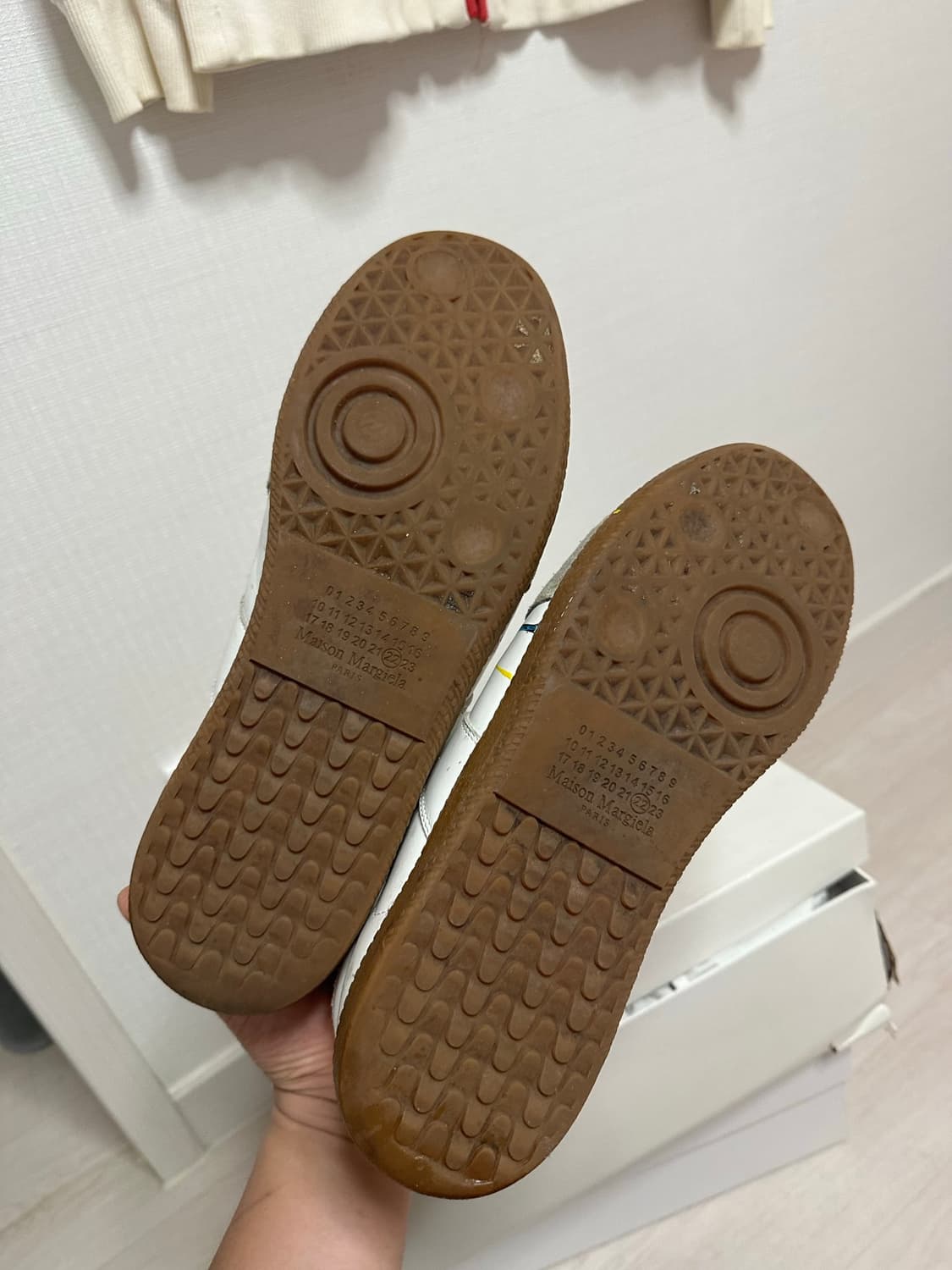 마르지엘라 독일군 페인팅 스니커즈 상품이미지5