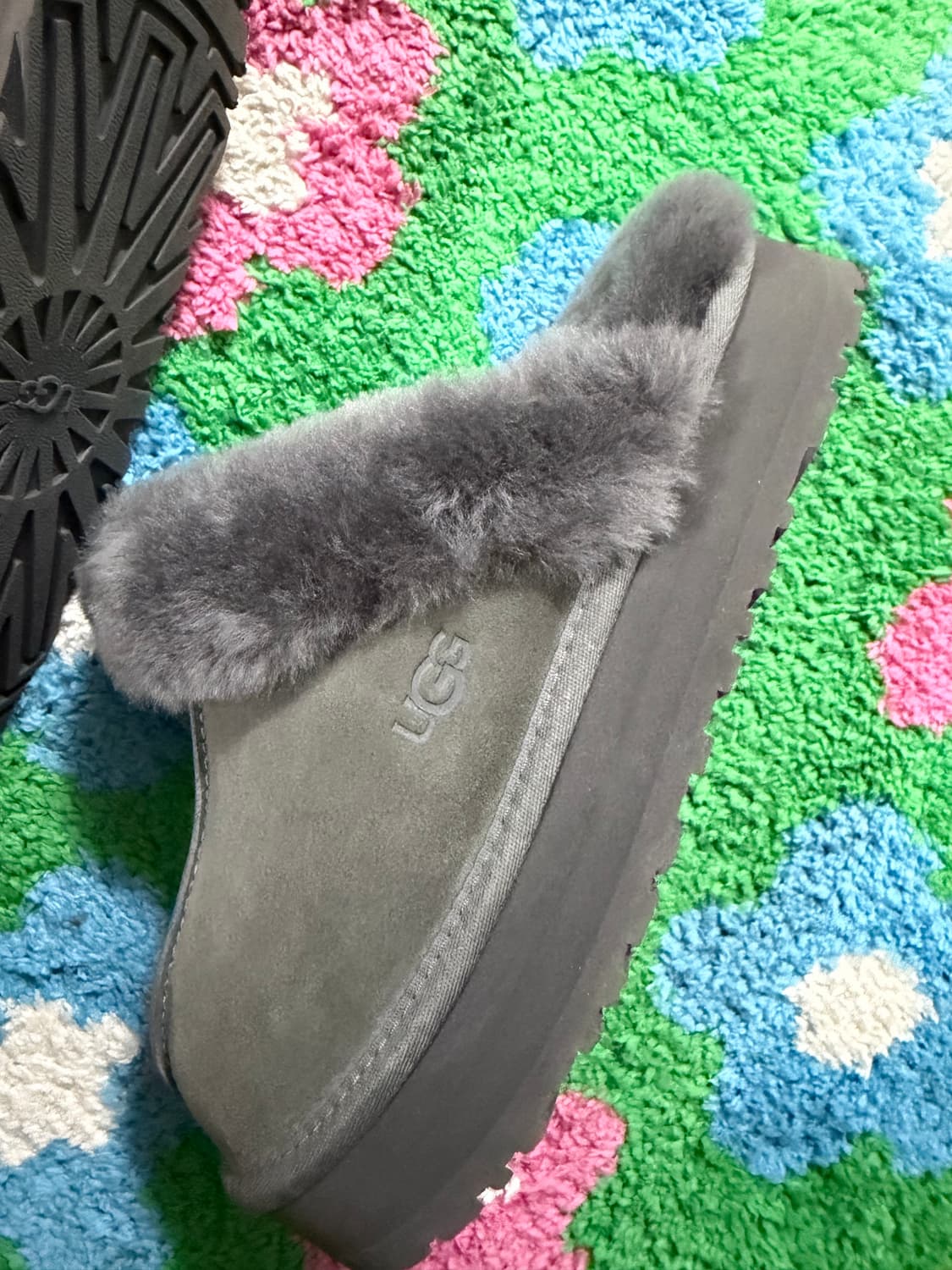 (3회착용) 정품 UGG어그 슬리퍼 240~245 7사이즈 상품이미지9