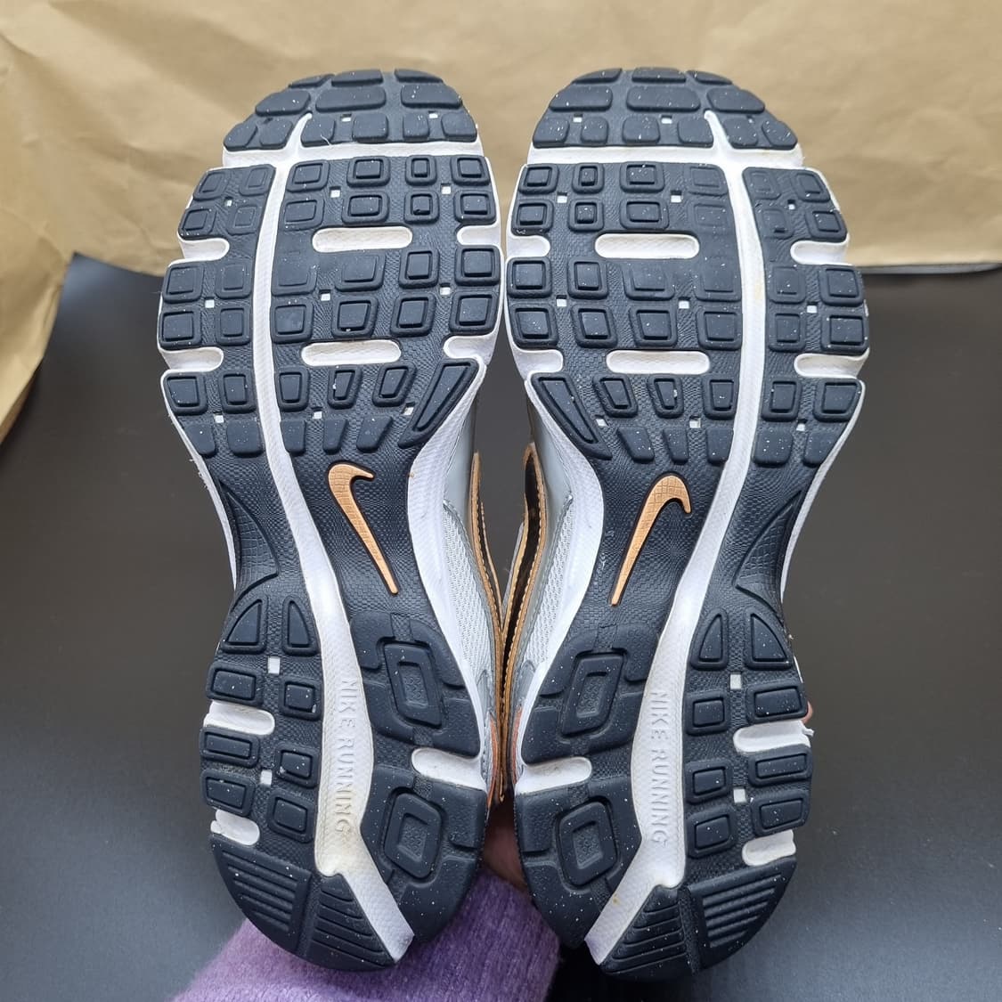 나이키 인시너 레이튼 여성운동화240  상품이미지3