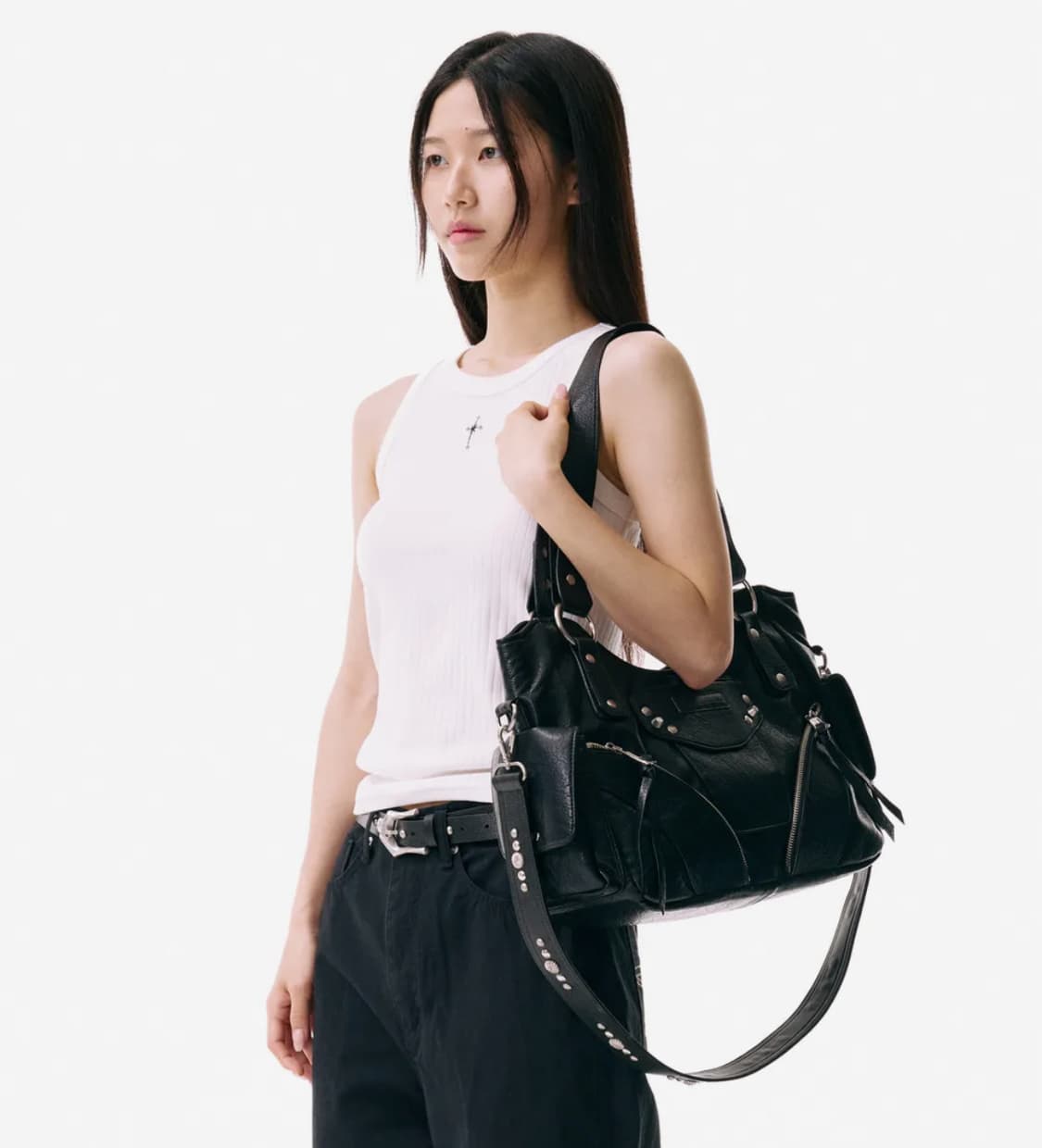 이우가마카라스 레더 숄더 백 블랙 상품이미지3