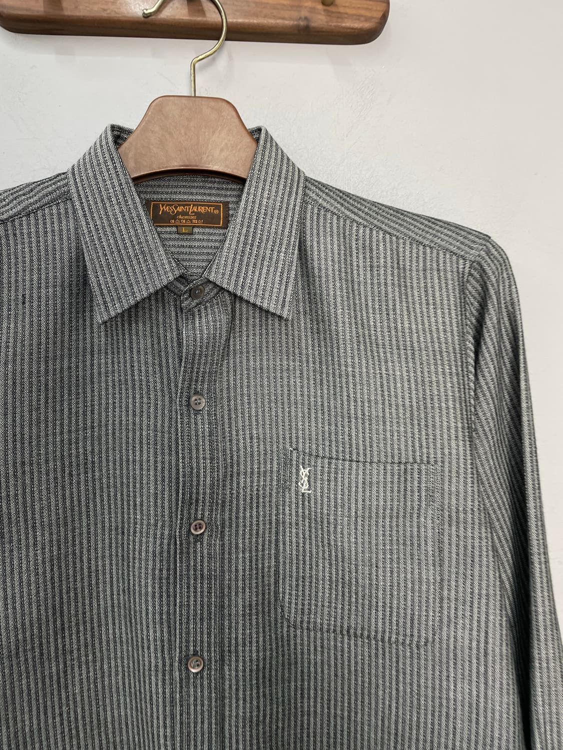 입생로랑 스트라이프 셔츠 H2349 상품이미지3