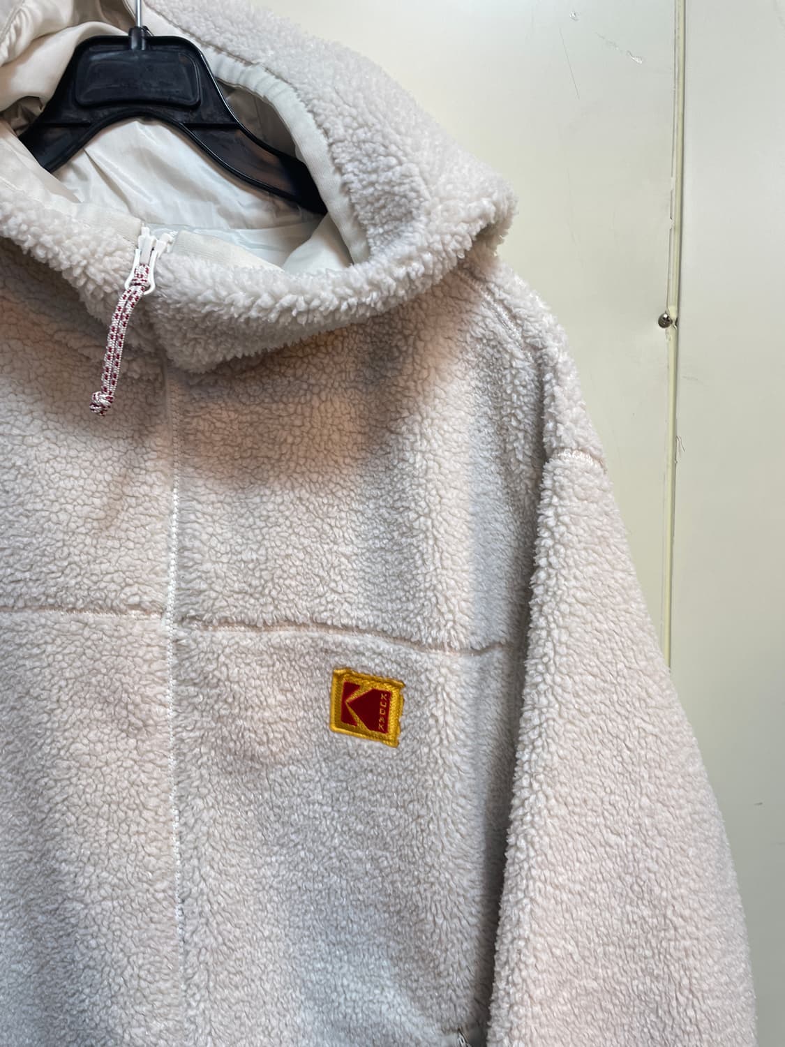 코닥 뽀글이 후드 집업 상품이미지2