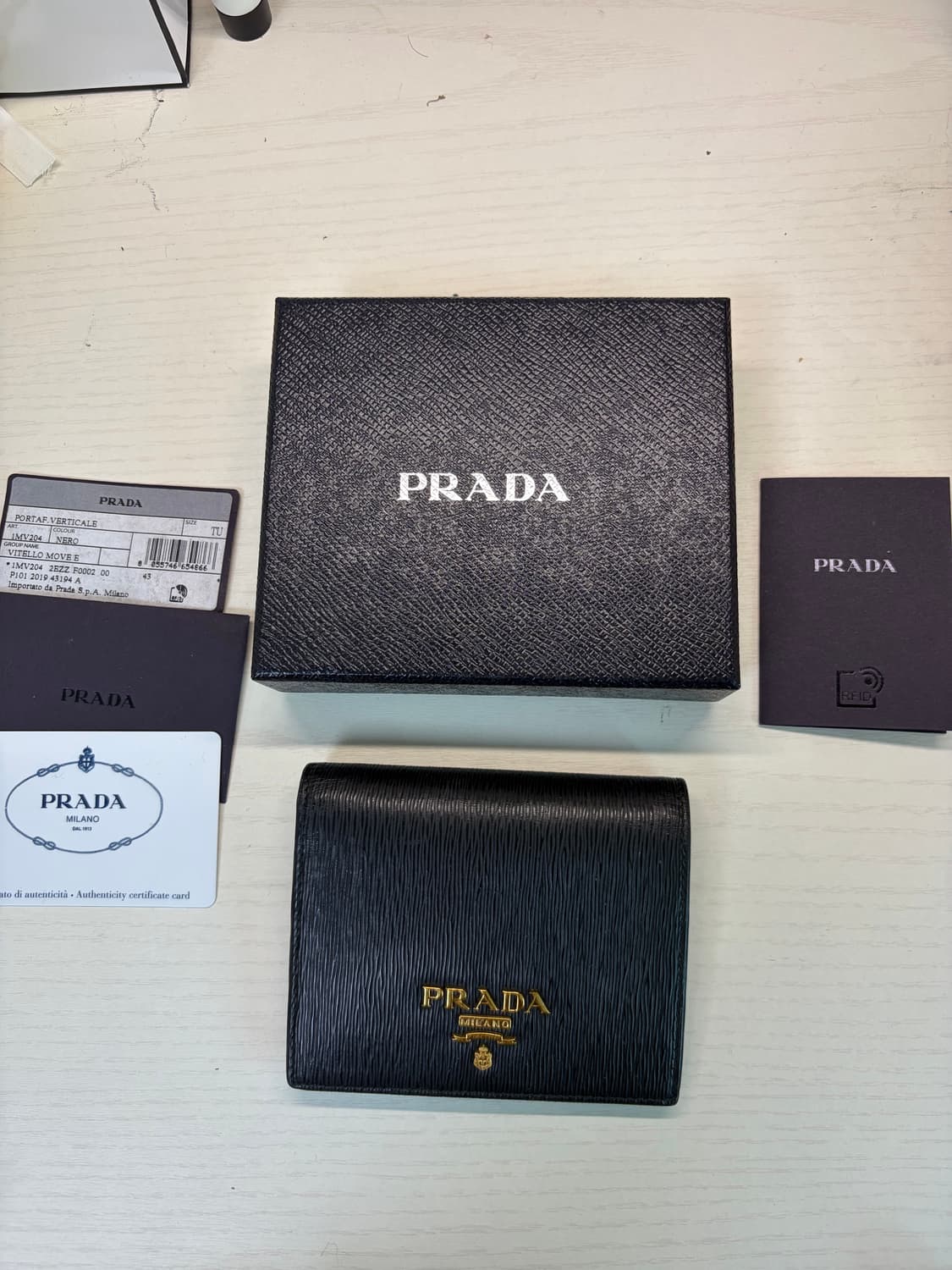 [풀구성 정품] 프라다 사피아노 반지갑 블랙 상품이미지8