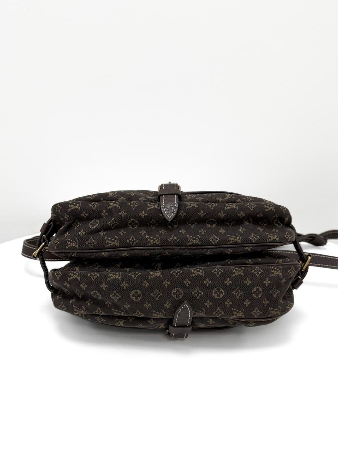 루이비통 소뮈르 미니린 모노그램 캔버스 크로스백 상품이미지6