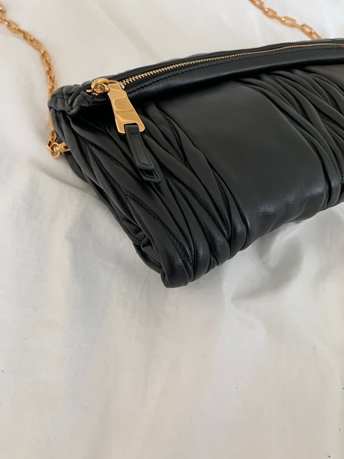 미우미우 마틀라쎄 체인 플랩 크로스백 숄더백 상품이미지5