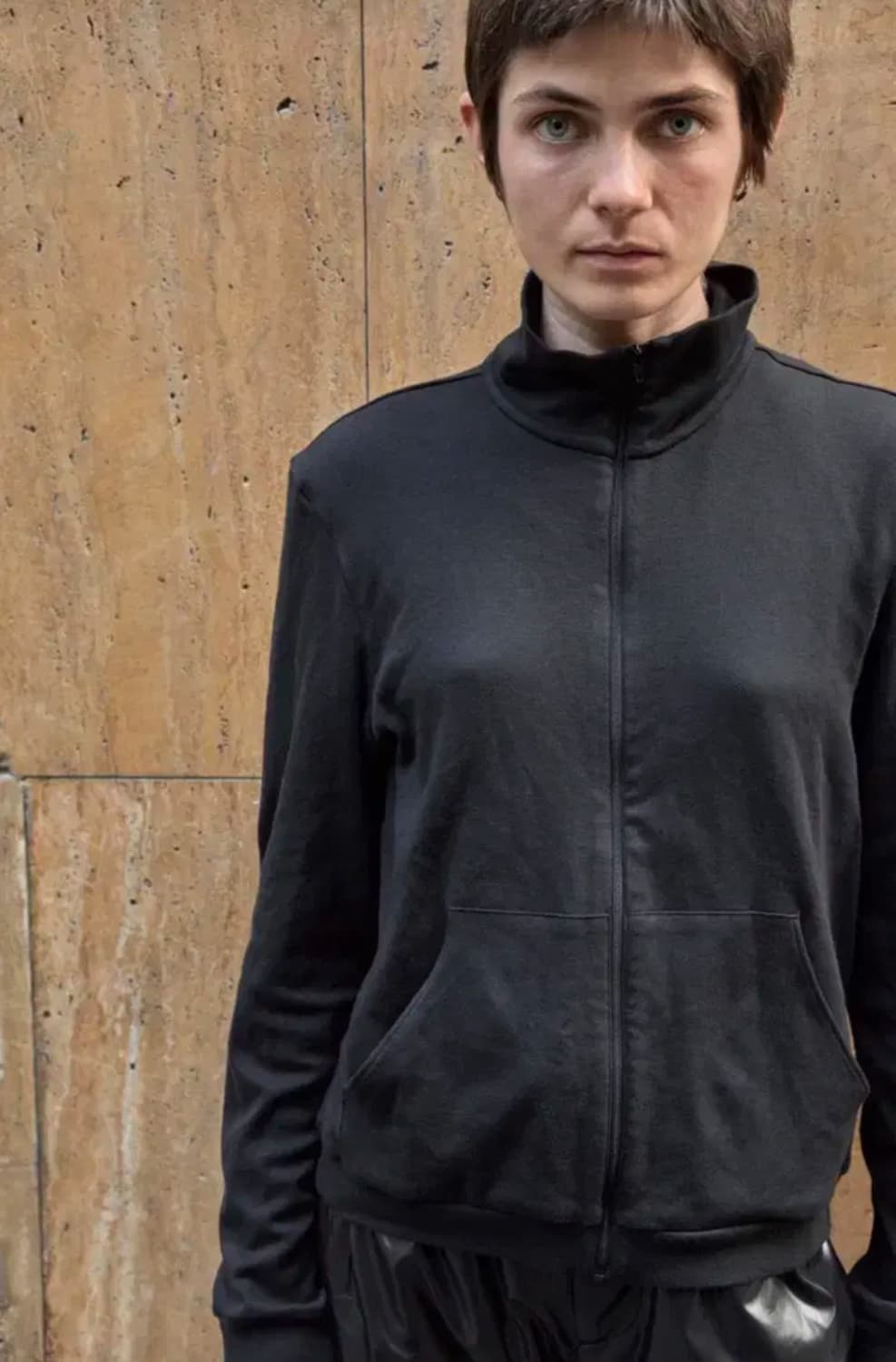 머듈 넥집업 블랙 2사이즈 상품이미지1