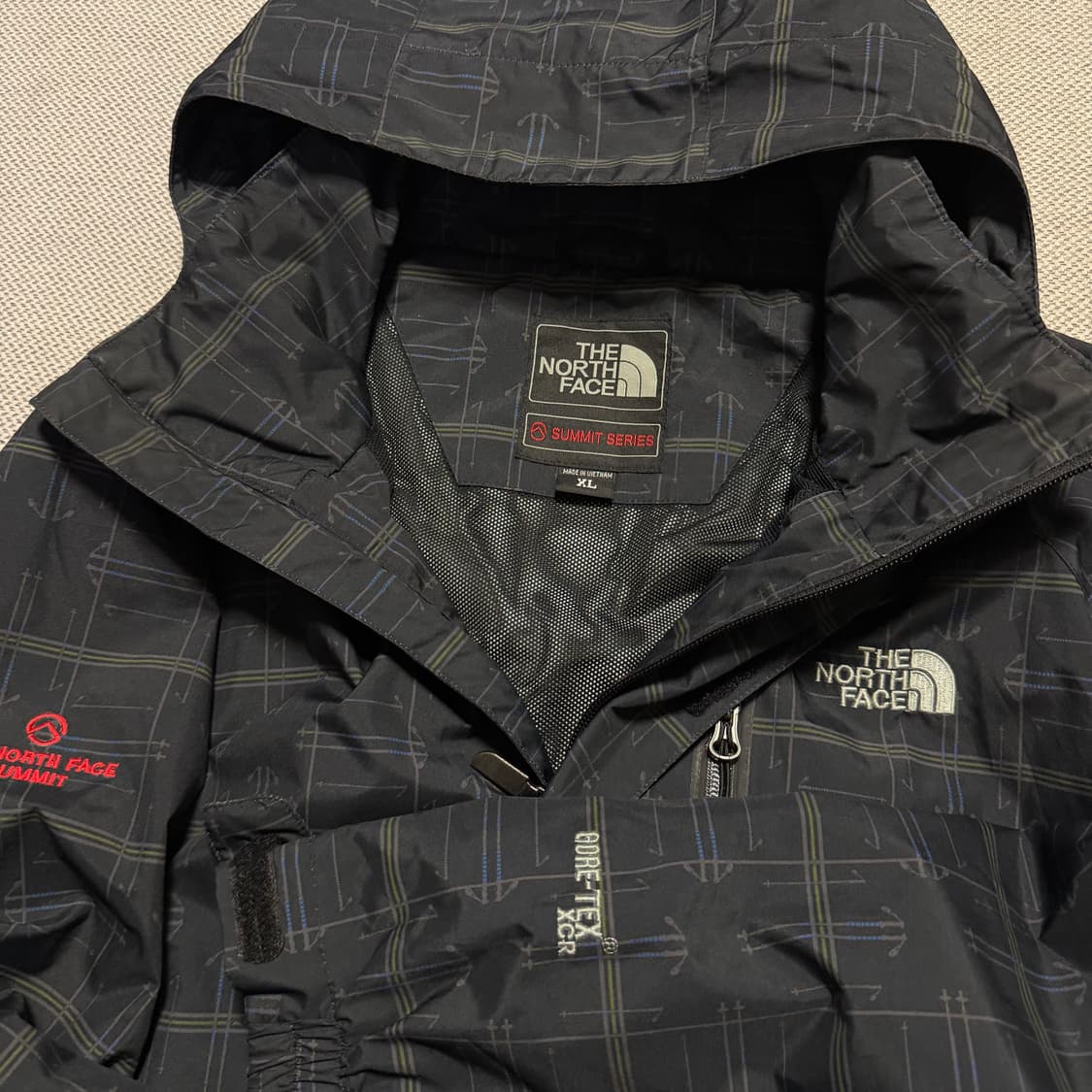 노스페이스 써밋시리즈 고어텍스XCR 마운틴 자켓 상품이미지3