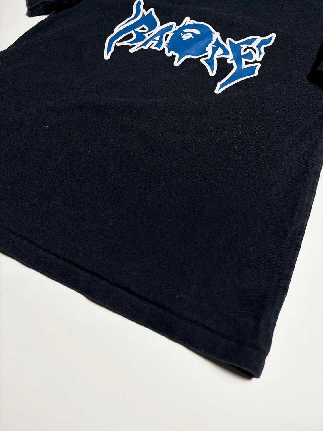 베이프 BAPE 그래피티 로고 블랙 코튼 반팔 티셔츠 R2348 상품이미지3