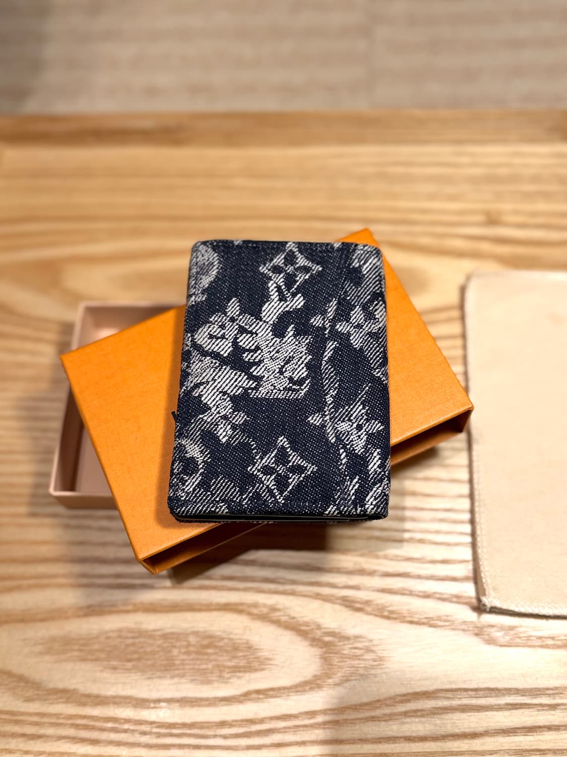 루이비통 오거나이저 테피스트리 데님 한정판 카드지갑 상품이미지3