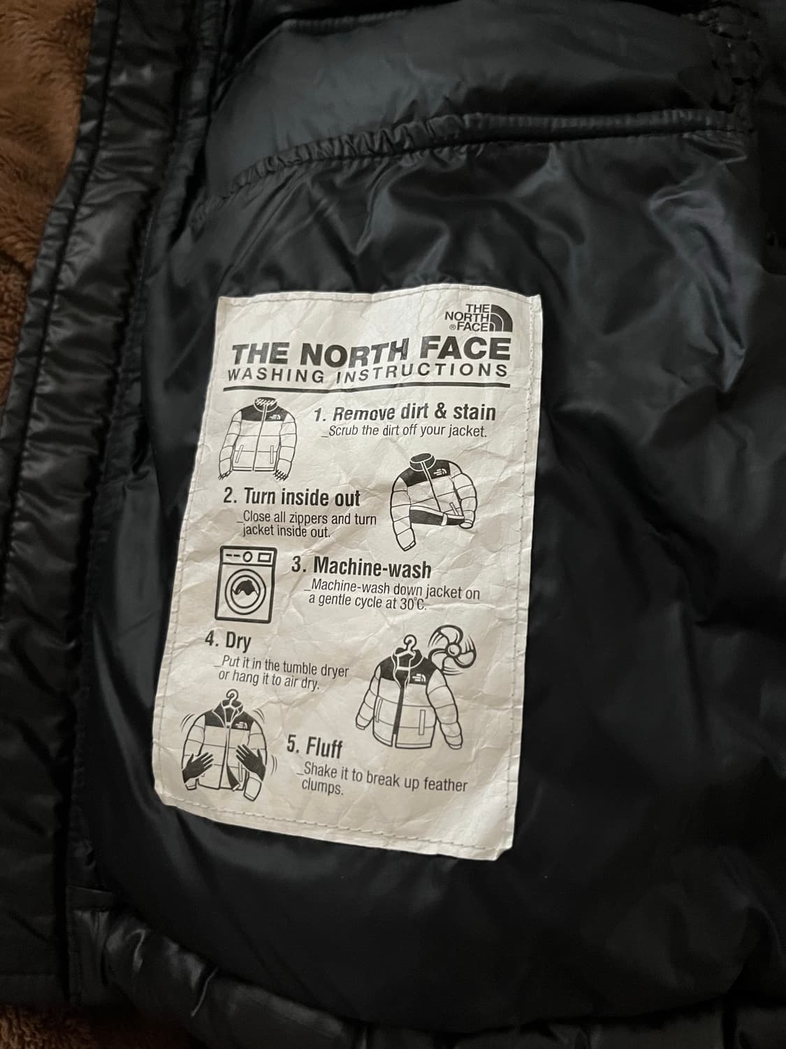 NV1DQ80J 화이트라벨 여성 노벨티 눕시 RDS 다운 베스트_BLAC 상품이미지4