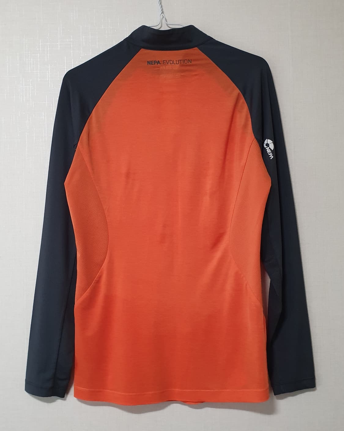 네파 반집업 긴팔티 95사이즈  상품이미지2