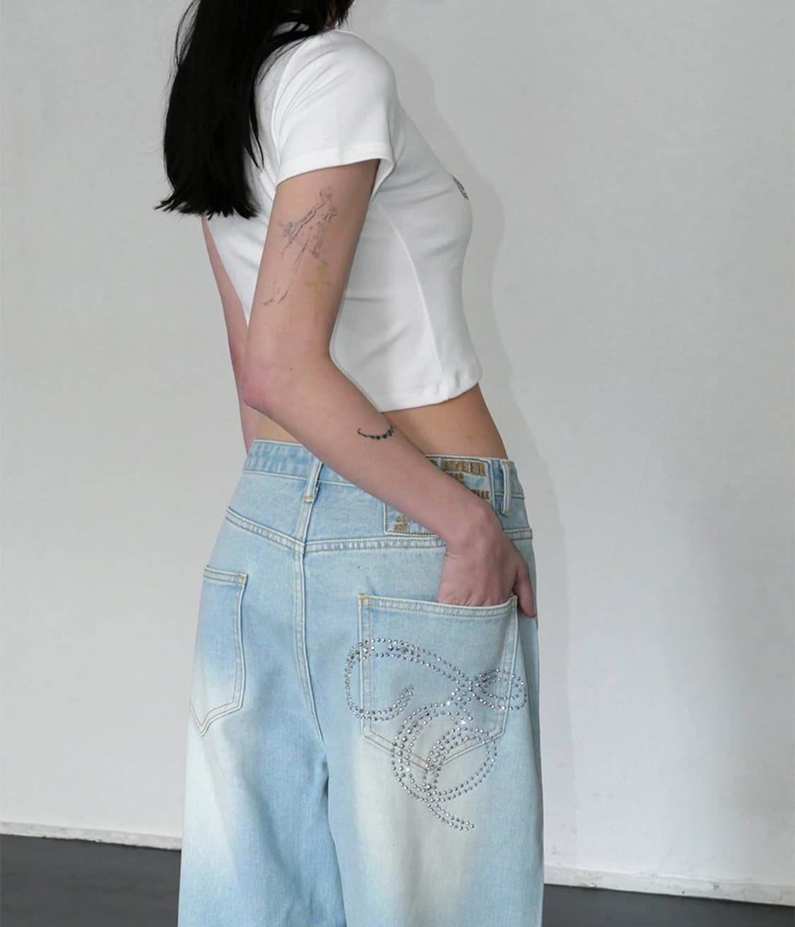 E-Hotfix Logo Denim Pants - Light blue  상품이미지1