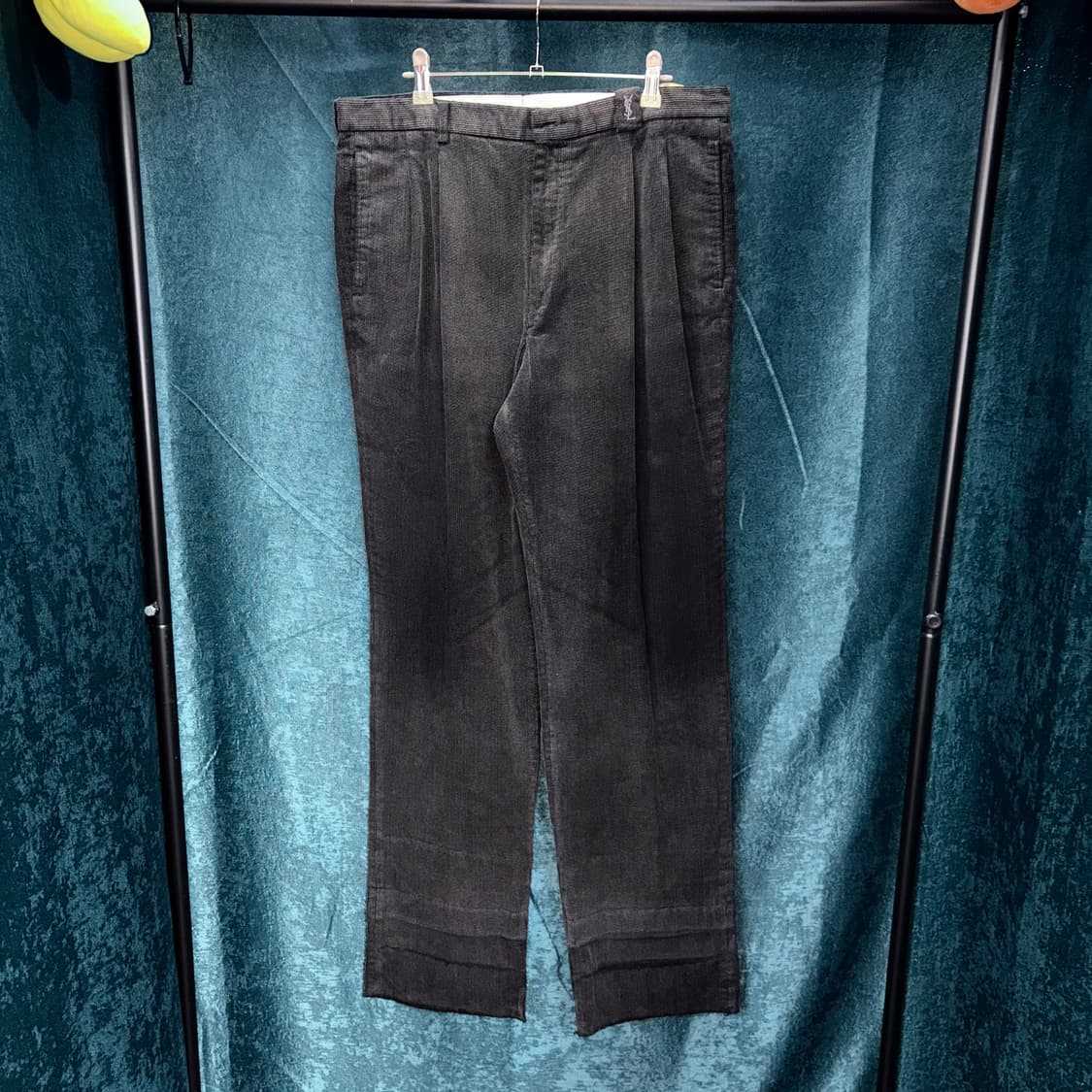 (34) 입생로랑 코듀로이 블랙 팬츠 상품이미지1