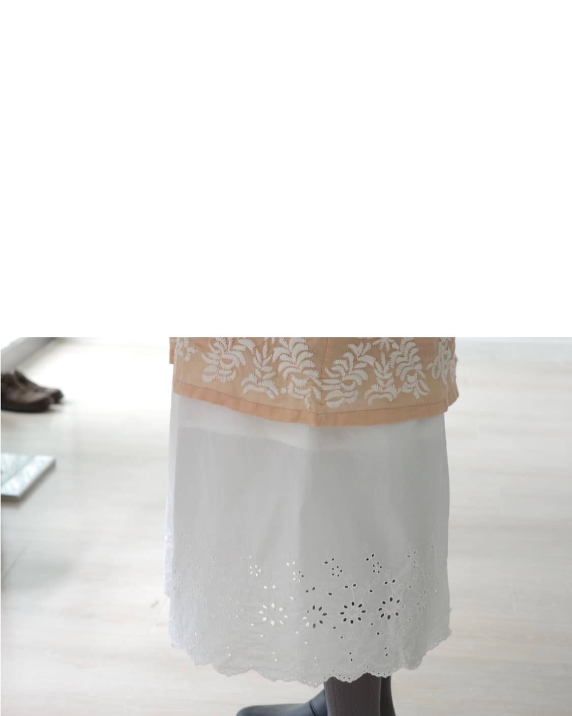 Uniqlo pure white banding middle skirt 상품이미지3