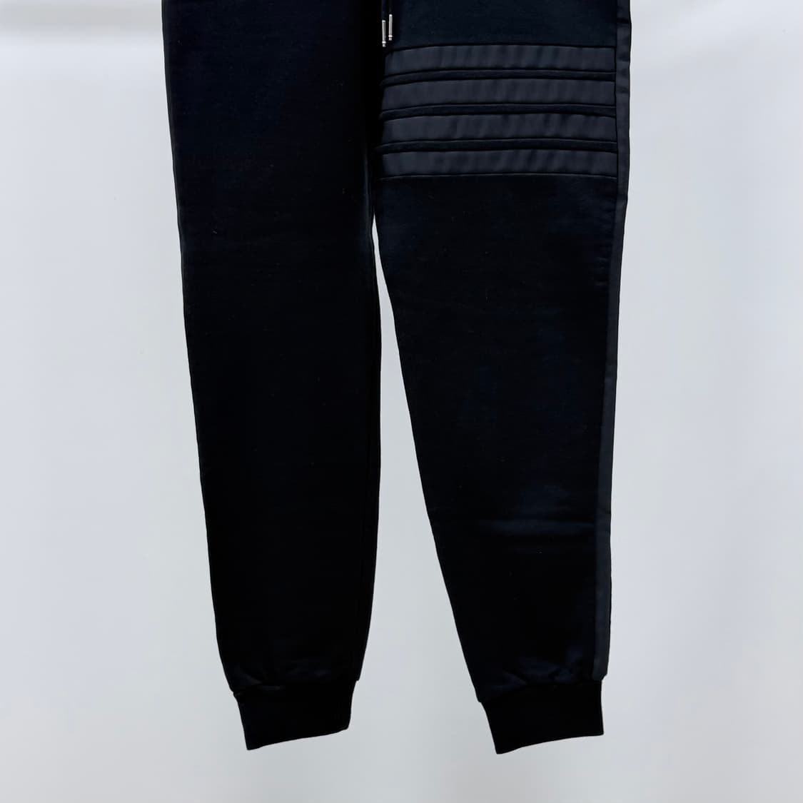 [S+급/5] 톰브라운 사선완장 트레이닝 조거팬츠 바지 블랙 상품이미지3