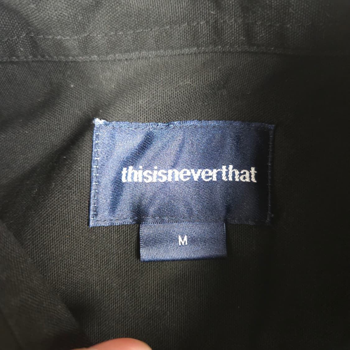 디스이즈네버뎃 빅로고 셔츠 블랙 상품이미지3