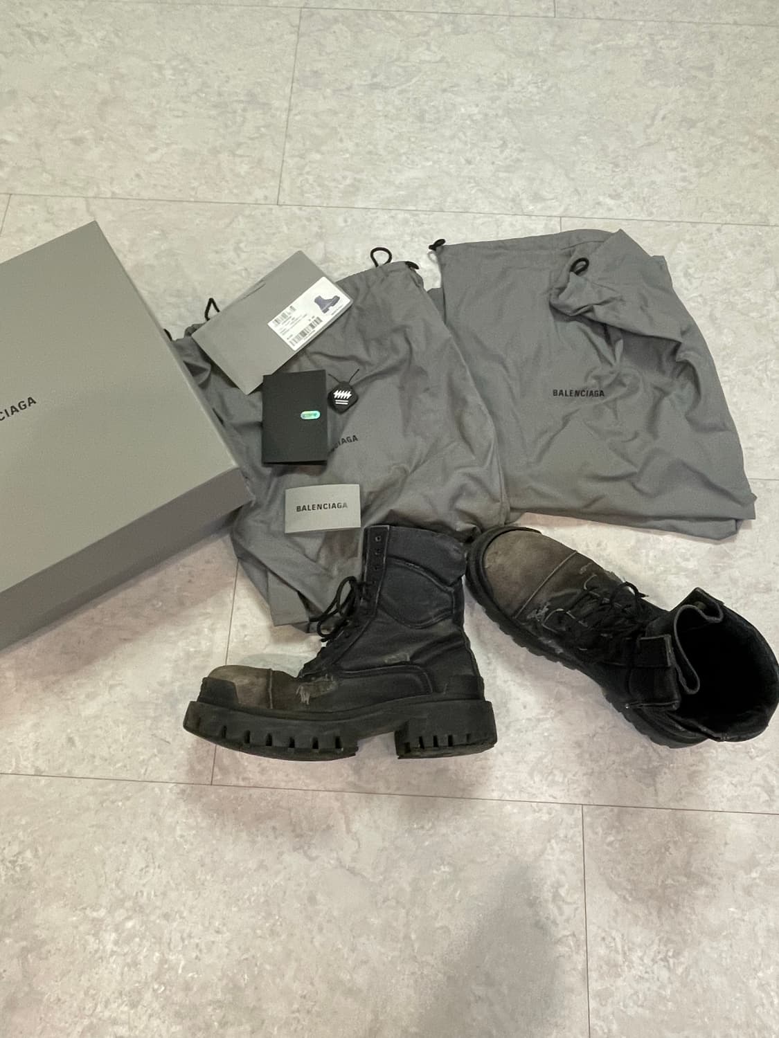 발렌시아가 스트라이크 부츠 43  상품이미지1