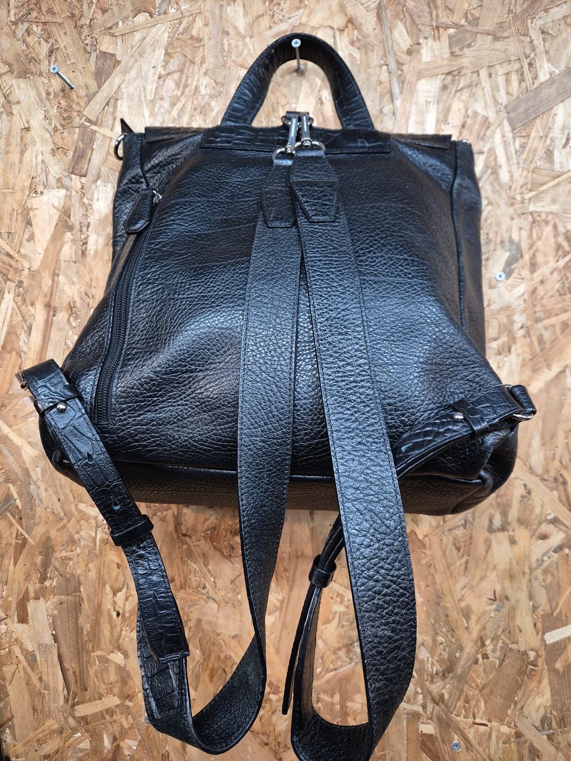 브루노말리 크로커 엠보 가죽 백팩
 상품이미지5