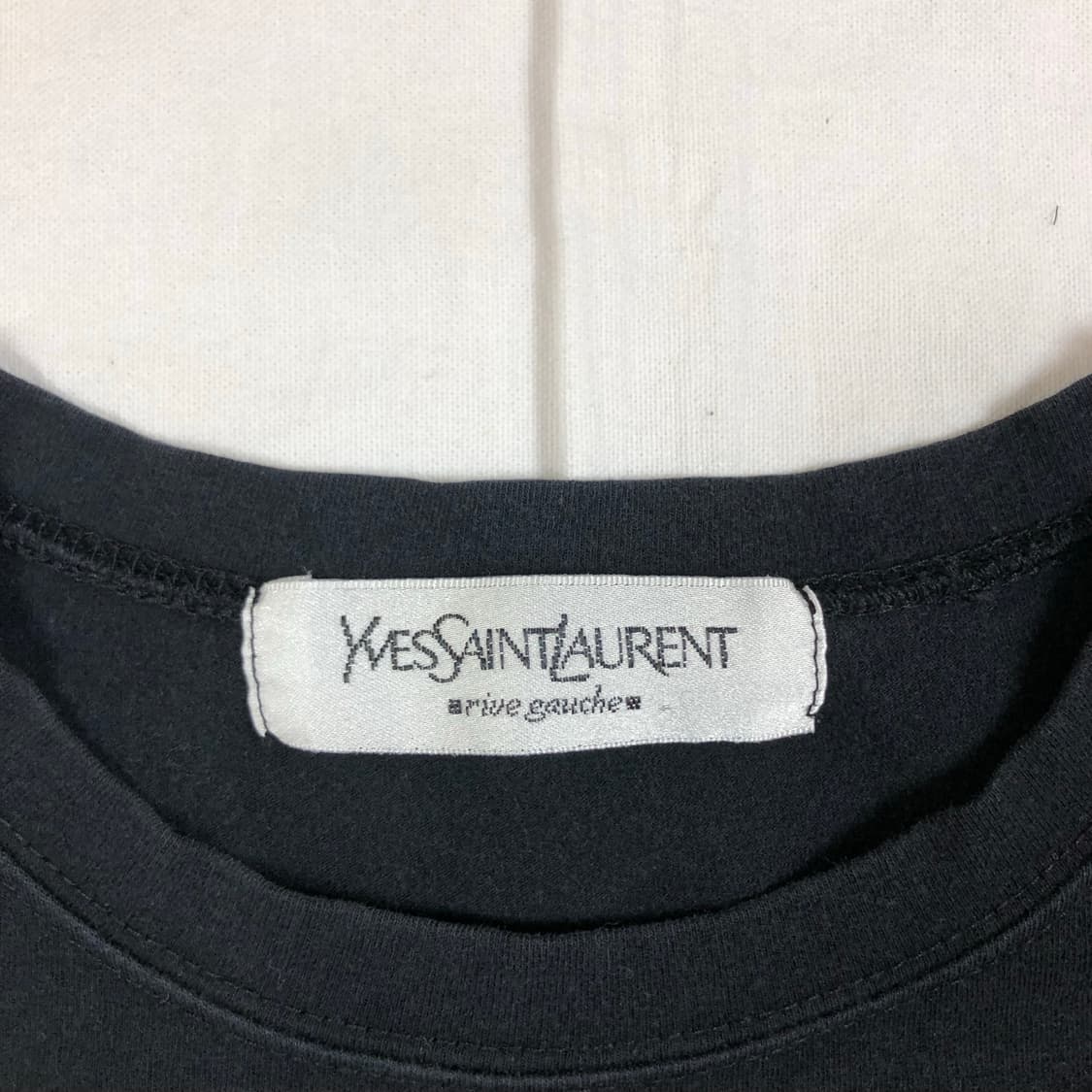 입생로랑 ysl 빅로고 프린트 반팔티셔츠 상품이미지6