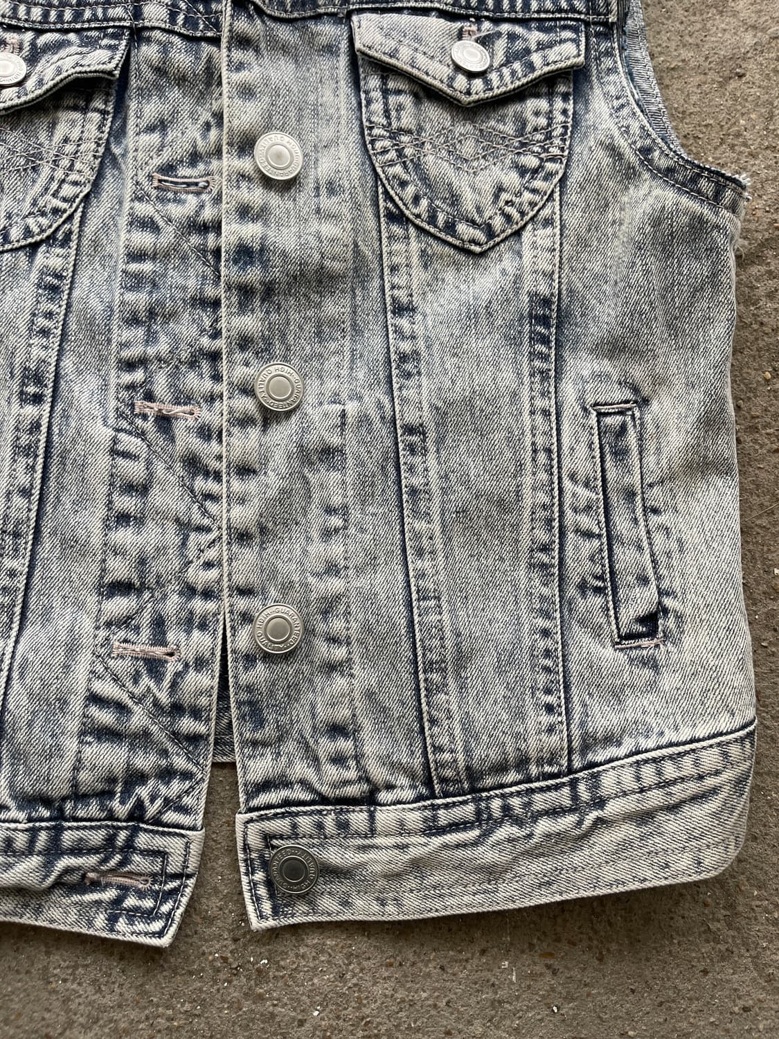 Denim sleeveless jacket 상품이미지3